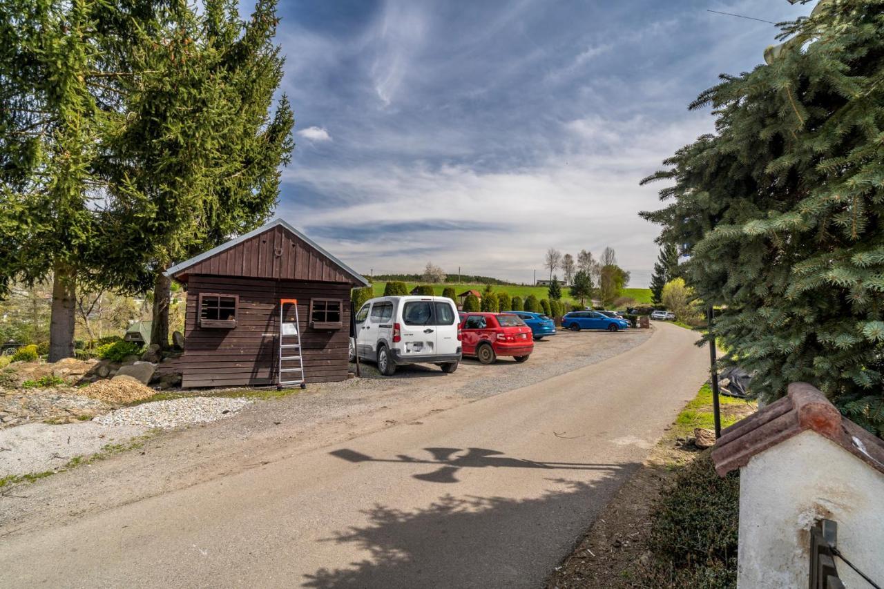 Pension A Restaurace Regina Hotell Větřní Exteriör bild